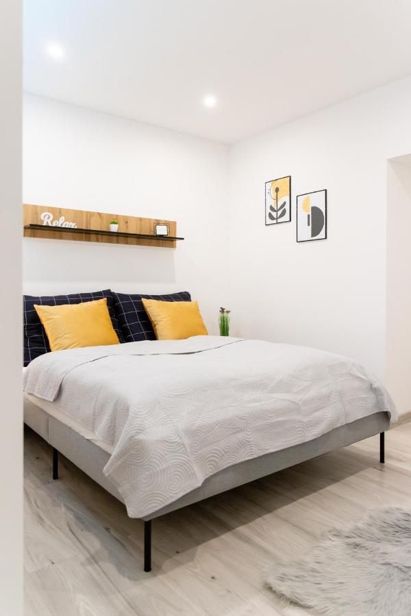 Štúrovo The Central Border Premium Apartment מראה חיצוני תמונה