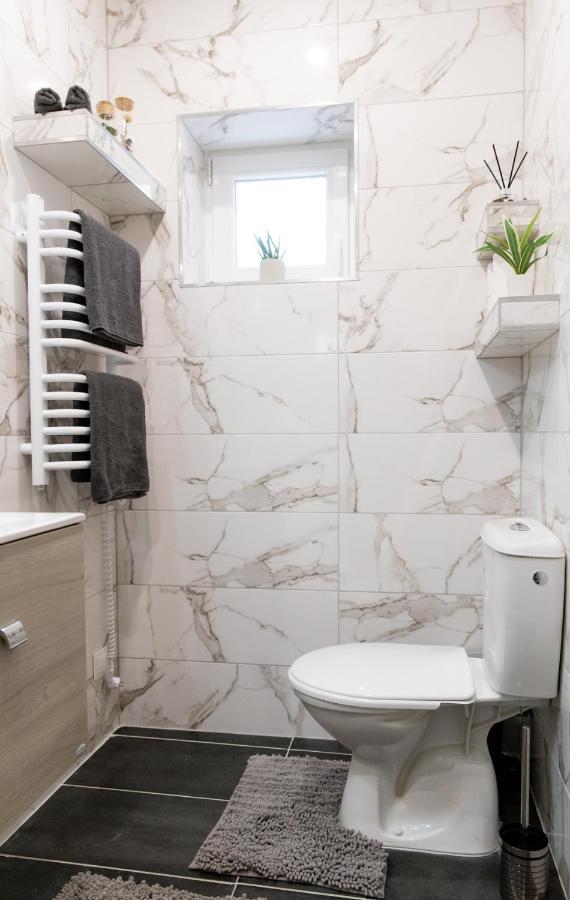 Štúrovo The Central Border Premium Apartment מראה חיצוני תמונה